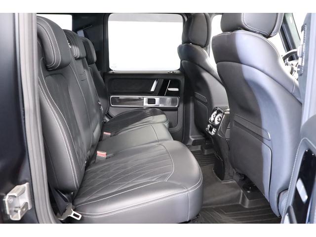 ���A�V�[�g�͂������Ƃ����X�y�[�X���m�ۂ��Ă���A���K�ȍ���S�n��񋟂��܂��B�㎿�ȑf�ނƒ��J�Ȏd�グ�ɂ��A�����Ԃ̃h���C�u�ł����ɂ����A��Ȃ̏���ɂ����������ӂ���Ԃ����o���Ă��܂��B