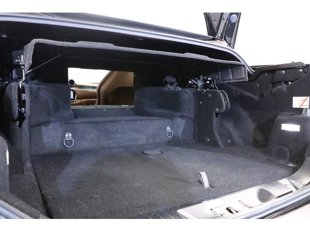 ポルトフィーノ ベースグレード　左Ｈ　イロコレザー　純正２０インチアルミ　ブルーキャリパー　七宝焼　ＬＥＤヘッドライト　フル電動シート　シートヒーター　イロコシートベルト　パドルシフト　純正ＨＤＤナビ　バックカメラ　パークセンサー（23枚目）