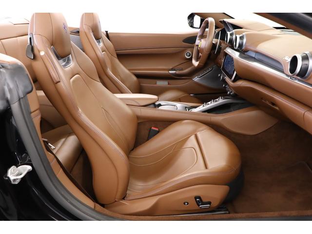 ポルトフィーノ ベースグレード　左Ｈ　イロコレザー　純正２０インチアルミ　ブルーキャリパー　七宝焼　ＬＥＤヘッドライト　フル電動シート　シートヒーター　イロコシートベルト　パドルシフト　純正ＨＤＤナビ　バックカメラ　パークセンサー（28枚目）