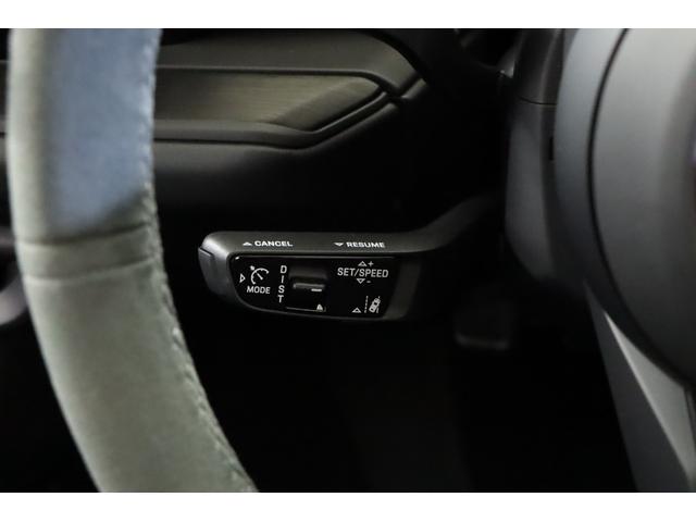 �A�_�v�e�B�u�N���[�Y�R���g���[���ɂ��A�������ړ������S�B���x�ƎԊԂ������������A�����S�ŉ��K�ȉ^�]����񋟂��܂��B