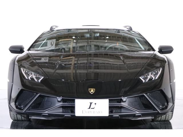 ウラカン ステラート　１オーナー　世界限定１４９９台　ＯＰ合計２２５　左ハンドル　スポーツシート　純正リムズ１９インチモルス鍛造ホイール　ステラートトリム　ＲＥＤＣＣＢブレーキキャリパー　　専用サスペンション（23枚目）