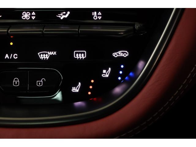 ＤＢＸ ７０７　７０７　１オーナー　カーボンセラミックブレーキ　　サンルーフ　１６ＷＡＹ電動調整機構スポーツプラスシート（29枚目）