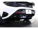 ベースグレード　有償色　白／黒ハーフ革　１９／２０インチ鍛造アルミ　カーボンリアスポイラー／フェンダールーバー／ディテール　フロントリフト　ブラックキャリパー　エンジンウィンドウ　ヒーター付電動シート　ＩＲＩＳナビ（21枚目）