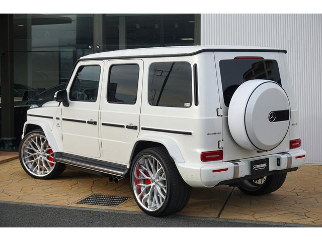 Gクラス G63 AMGレザーエクスクルーシブパッケージ レザーエクスクルーシブPKG HYPERFORGED24 リアエンターHDMI 電動ステップ Fリップ 4本出しマフラー A/Cアンビテント IIDモーションビーム カーボンインテリアPKG(11枚目)