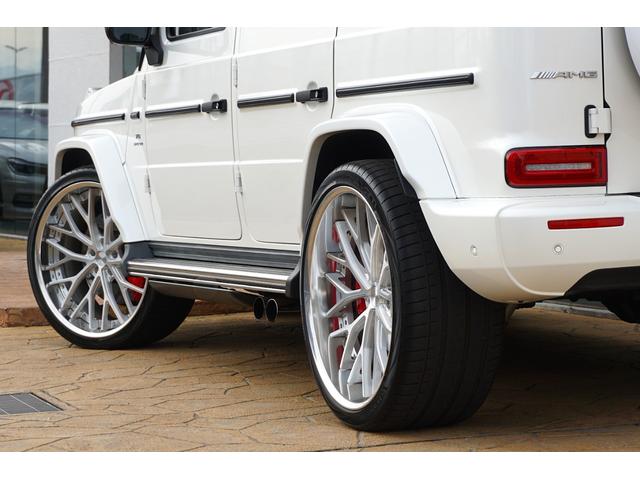 Gクラス G63 AMGレザーエクスクルーシブパッケージ レザーエクスクルーシブPKG HYPERFORGED24 リアエンターHDMI 電動ステップ Fリップ 4本出しマフラー A/Cアンビテント IIDモーションビーム カーボンインテリアPKG(40枚目)