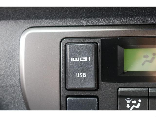 ハイエースバン スーパーGL ダークプライムII BIG-X11インチナビビルトインETC2.0HDMIUSBポートベッドキットフロントスポイラーFLEXオーバーフェンダーネオトレースLEDテールFLEX17インチアルミナスカータイヤローダウン(3枚目)