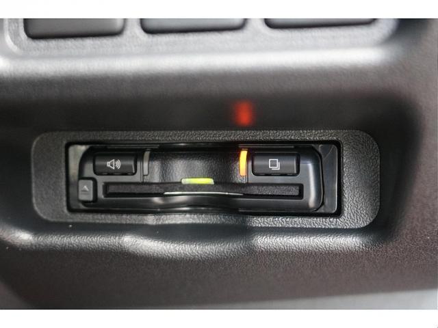 ハイエースバン スーパーGL ダークプライムII BIG-X11インチナビビルトインETC2.0HDMIUSBポートベッドキットフロントスポイラーFLEXオーバーフェンダーネオトレースLEDテールFLEX17インチアルミナスカータイヤローダウン(11枚目)