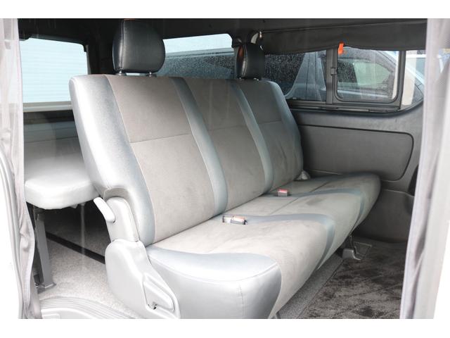 ハイエースバン スーパーGL ダークプライムII RAYS16インチアルミグッドイヤーナスカータイヤフロントスポイラーFLEXLEDテールオーバーフェンダーローダウンカロッツェリアナビETCドライブレコーダーベッドキット防虫ネッリアフィルム(16枚目)