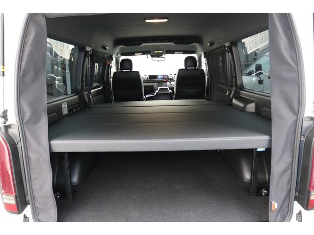 ハイエースバン スーパーGL ダークプライムII RAYS16インチアルミグッドイヤーナスカータイヤフロントスポイラーFLEXLEDテールオーバーフェンダーローダウンカロッツェリアナビETCドライブレコーダーベッドキット防虫ネッリアフィルム(21枚目)