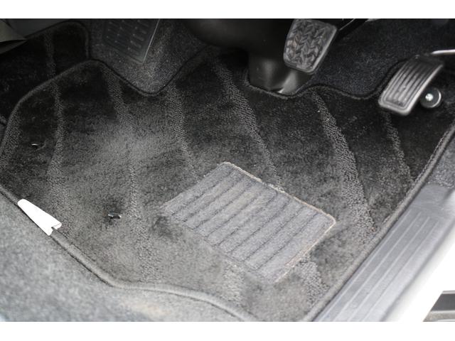 ハイエースバン スーパーGL ダークプライムII RAYS16インチアルミグッドイヤーナスカータイヤフロントスポイラーFLEXLEDテールオーバーフェンダーローダウンカロッツェリアナビETCドライブレコーダーベッドキット防虫ネッリアフィルム(41枚目)