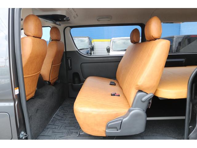 ハイエースバン ロングスーパーＧＬ　丸目フェイスツートンカラーＤＥＡＮ１６インチアルミクラシックオーバルタイヤＢＩＧ－ＸナビＥＴＣフリップダウンモニターメティオサウンドＦＬＥＸシートカバーベッドキット黄木目インテリアパネルステアリング（15枚目）
