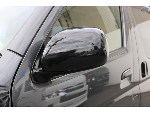 ハイエースバン ロングスーパーＧＬ　丸目フェイスツートンカラーＤＥＡＮ１６インチアルミクラシックオーバルタイヤＢＩＧ－ＸナビＥＴＣフリップダウンモニターメティオサウンドＦＬＥＸシートカバーベッドキット黄木目インテリアパネルステアリング（42枚目）