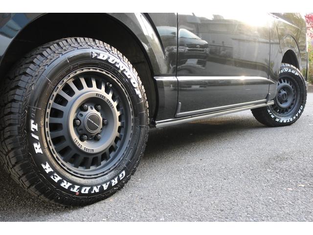 ハイエースバン スーパーＧＬ　ダークプライムＩＩ　カロッツェリアディスプレイオーディオＥＴＣ２．０フリップダウンモニタールーフスピーカーＦＬＥＸ１６インチアルミダンロップタイヤＴ－ＦｏｒｃｅスポイラーＦＬＥＸＬＥＤテールメッキ部マッドブラック塗装（7枚目）