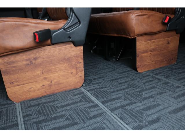 ハイエースワゴン GL Renocaコーストライン角目4灯メッキ部マッドブラック塗装FLEX16インチアルミTOYOタイヤFLEXLEDテールオーバーフェンダーカロッツェリアナビETCフリップダウンモニターシートカバー(20枚目)