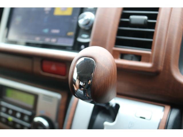 ハイエースワゴン GL Renocaコーストライン角目4灯メッキ部マッドブラック塗装FLEX16インチアルミTOYOタイヤFLEXLEDテールオーバーフェンダーカロッツェリアナビETCフリップダウンモニターシートカバー(23枚目)