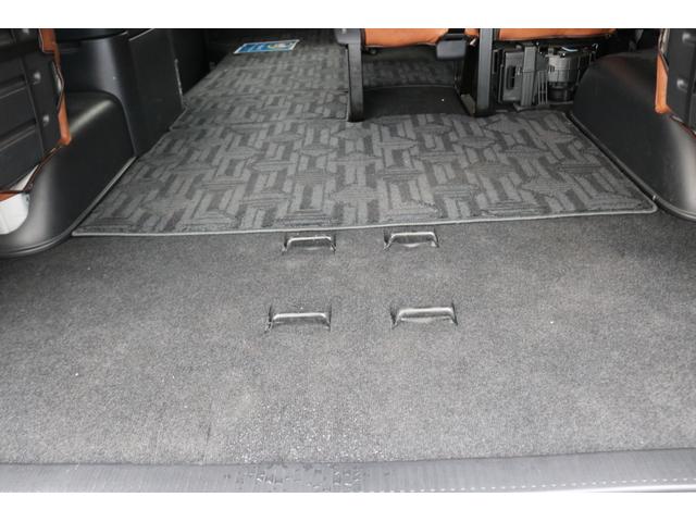 ハイエースワゴン GL Renocaコーストライン角目4灯メッキ部マッドブラック塗装FLEX16インチアルミTOYOタイヤFLEXLEDテールオーバーフェンダーカロッツェリアナビETCフリップダウンモニターシートカバー(28枚目)