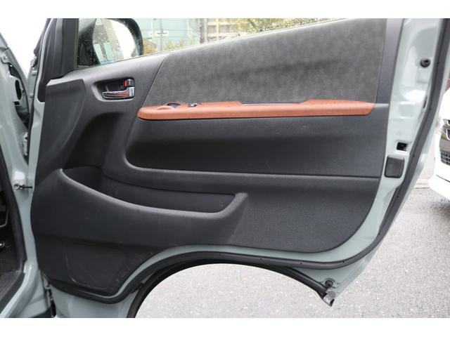 ハイエースワゴン GL Renocaコーストライン角目4灯メッキ部マッドブラック塗装FLEX16インチアルミTOYOタイヤFLEXLEDテールオーバーフェンダーカロッツェリアナビETCフリップダウンモニターシートカバー(34枚目)