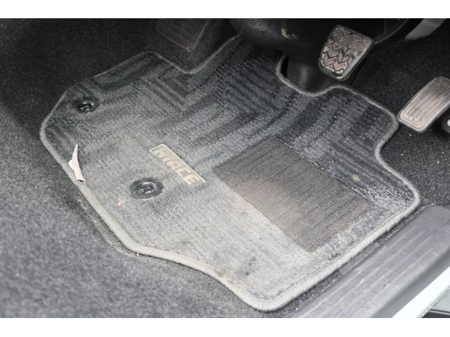 ハイエースワゴン GL Renocaコーストライン角目4灯メッキ部マッドブラック塗装FLEX16インチアルミTOYOタイヤFLEXLEDテールオーバーフェンダーカロッツェリアナビETCフリップダウンモニターシートカバー(36枚目)