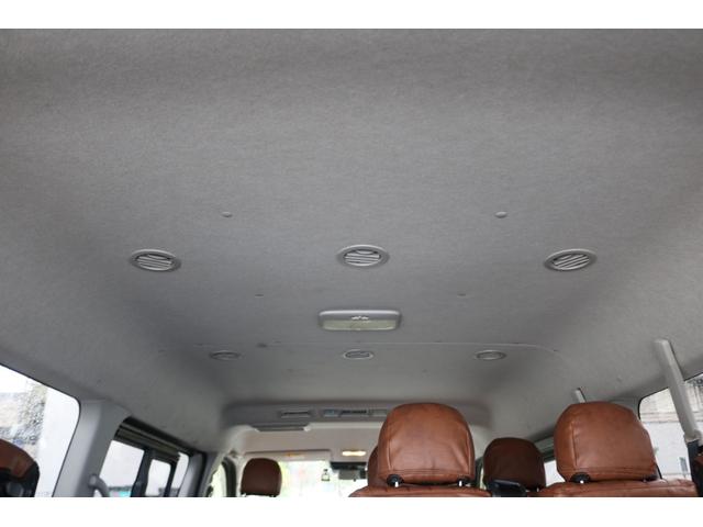 ハイエースワゴン GL Renocaコーストライン角目4灯メッキ部マッドブラック塗装FLEX16インチアルミTOYOタイヤFLEXLEDテールオーバーフェンダーカロッツェリアナビETCフリップダウンモニターシートカバー(38枚目)