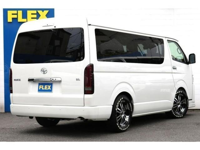 ハイエースワゴン ＧＬ　ロング　内装架装ｖａｒｉｏｕｓシートカバーＢＩＧ－ＸナビＥＴＣ２．０ＨＤＭＩフリップダウンモニターフロントスポイラーオーバーフェンダーＦＬＥＸＬＥＤテールローダウンＦＬＥＸ１７インチアルミナスカータイヤ（8枚目）