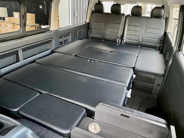 ハイエースワゴン ＧＬ　シートアレンジｎｅｃｒｏｓｓ床張り施工ＢＩＧ－ＸナビＥＴＣ２．０フリップダウンモニターシートカバーＴ－ＦｏｒｃｅスポイラーオーバーフェンダーＴＯＹＯタイヤＦＬＥＸ１６インチアルミＦＬＥＸＬＥＤテール（26枚目）