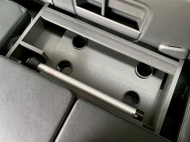 ハイエースワゴン ＧＬ　シートアレンジｎｅｃｒｏｓｓ床張り施工ＢＩＧ－ＸナビＥＴＣ２．０フリップダウンモニターシートカバーＴ－ＦｏｒｃｅスポイラーオーバーフェンダーＴＯＹＯタイヤＦＬＥＸ１６インチアルミＦＬＥＸＬＥＤテール（27枚目）