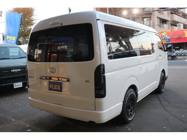 ハイエースワゴン ＧＬ　シートアレンジｎｅｃｒｏｓｓ床張り施工ＢＩＧ－ＸナビＥＴＣ２．０フリップダウンモニターシートカバーＴ－ＦｏｒｃｅスポイラーオーバーフェンダーＴＯＹＯタイヤＦＬＥＸ１６インチアルミＦＬＥＸＬＥＤテール（41枚目）