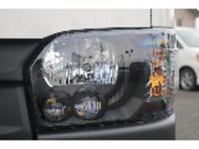 ハイエースバン ロングDX キャンピングWoodVillageメッキ部マッドブラック塗装FLEXテールシートカバーFLEX16インチアルミTOYOタイヤオーバーフェンダーT-Forcスポイラー床張り施工BIG-XナビETC2.0(40枚目)