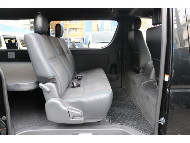 ハイエースバン スーパーＧＬ　ダークプライムＩＩ　アルパイン　ＢＩＧ－Ｘ１１インチナビメカレスＥＴＣ２．０ベッドキットＦＬＥＸボンネットフロントスポイラーオーバーフェンダーＬＥＤテールＦＬＥＸ１８インチアルミヨコハマタイヤメッキ部ブラック塗装（14枚目）