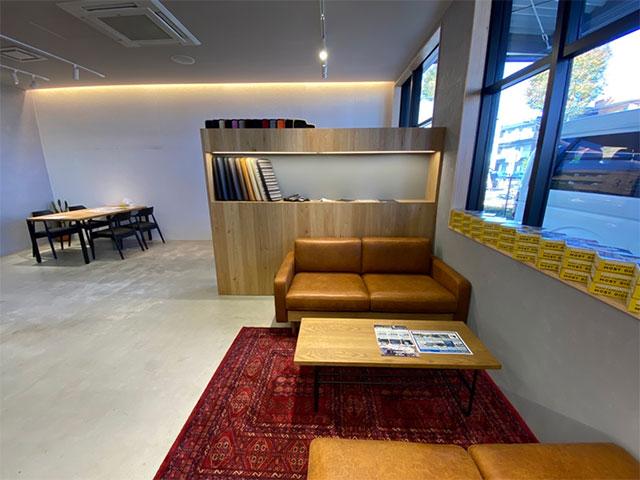 ハイエースバン スーパーＧＬ　ダークプライムＩＩ　アルパイン　ＢＩＧ－Ｘ１１インチナビメカレスＥＴＣ２．０ベッドキットＦＬＥＸボンネットフロントスポイラーオーバーフェンダーＬＥＤテールＦＬＥＸ１８インチアルミヨコハマタイヤメッキ部ブラック塗装（53枚目）