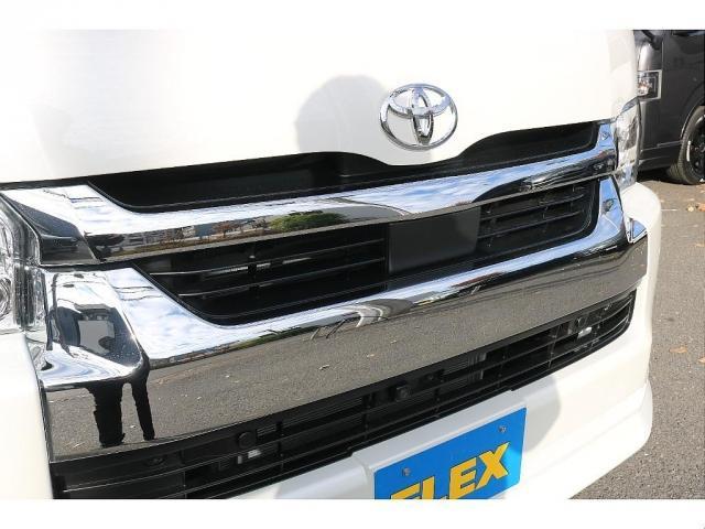 ハイエースワゴン ＧＬ　ａｃｒｏｓｓＦＬＥＸフロントスポイラーＦＬＥＸ１７インチアルミナスカータイヤローダウンオーバーフェンダーＦＬＥＸＬＥＤテールカロッツェリアナビＥＴＣフリップダウンモニター床張り施工（20枚目）