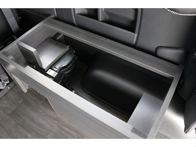 ハイエースワゴン ＧＬ　ａｃｒｏｓｓＦＬＥＸフロントスポイラーＦＬＥＸ１７インチアルミナスカータイヤローダウンオーバーフェンダーＦＬＥＸＬＥＤテールカロッツェリアナビＥＴＣフリップダウンモニター床張り施工（26枚目）