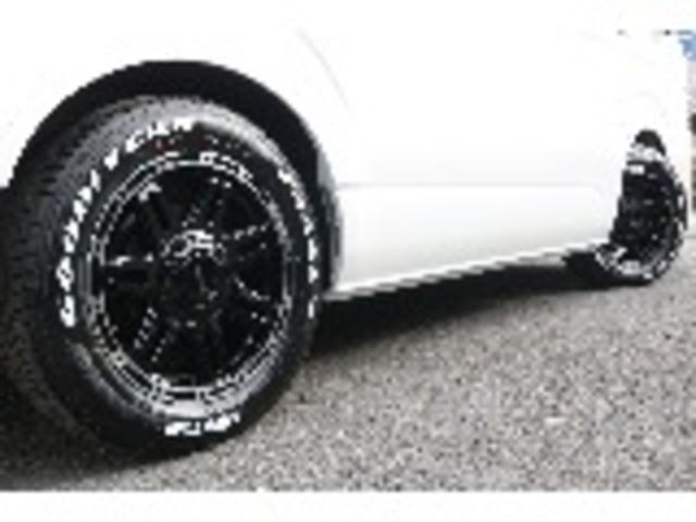 ハイエースワゴン ＧＬ　ａｃｒｏｓｓＦＬＥＸフロントスポイラーＦＬＥＸ１７インチアルミナスカータイヤローダウンオーバーフェンダーＦＬＥＸＬＥＤテールカロッツェリアナビＥＴＣフリップダウンモニター床張り施工（28枚目）