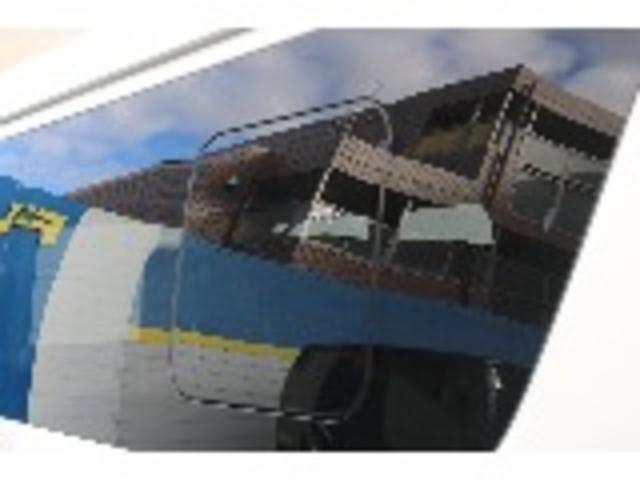 ハイエースワゴン ＧＬ　ａｃｒｏｓｓＦＬＥＸフロントスポイラーＦＬＥＸ１７インチアルミナスカータイヤローダウンオーバーフェンダーＦＬＥＸＬＥＤテールカロッツェリアナビＥＴＣフリップダウンモニター床張り施工（32枚目）