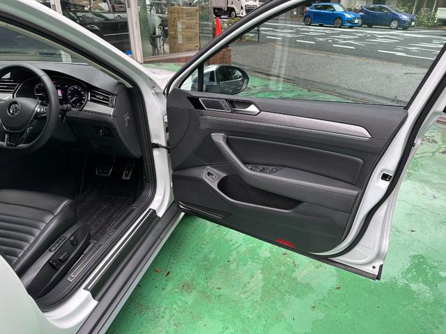 パサートオールトラック ＴＤＩ　４モーション　アドバンス　スペアキー　記録簿　禁煙車（15枚目）