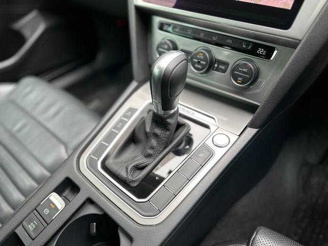 パサートオールトラック ＴＤＩ　４モーション　アドバンス　スペアキー　記録簿　禁煙車（23枚目）