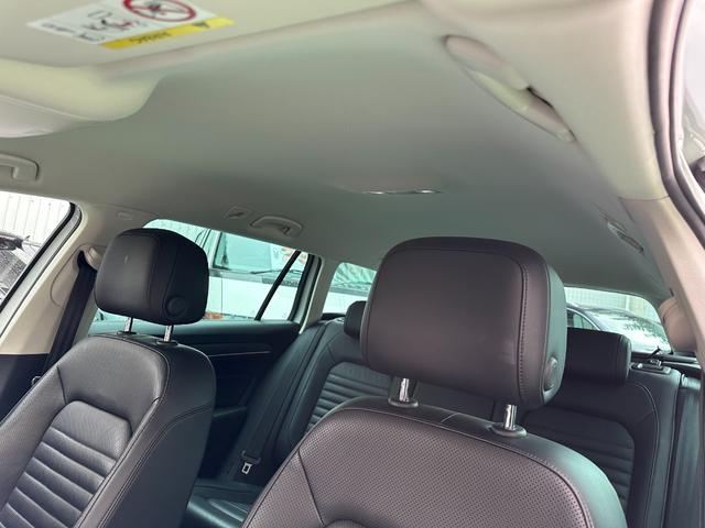 パサートオールトラック ＴＤＩ　４モーション　アドバンス　スペアキー　記録簿　禁煙車（33枚目）