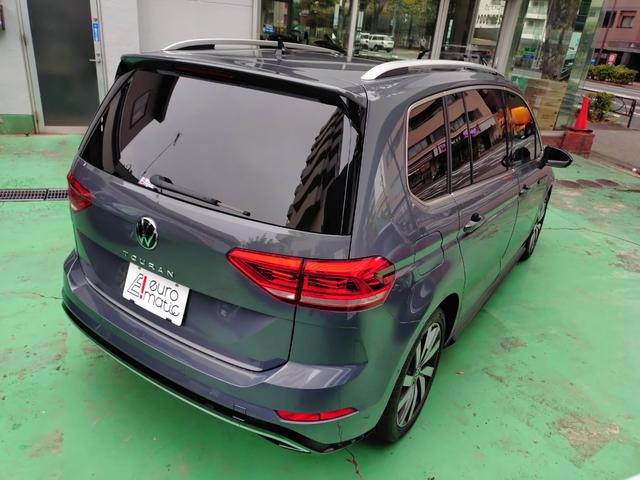 ゴルフトゥーラン ＴＳＩ　Ｒライン　パノラマサンルーフ　前後ドラレコ　ＡＣＣ　軽減ブレーキ　フロントアシスト　レンアシ　パーキングアシスト　デジタルメーター　前後席シートヒーター　ダイナミックライトアシスト　ＣａｒＰｌａｙ　禁煙（8枚目）