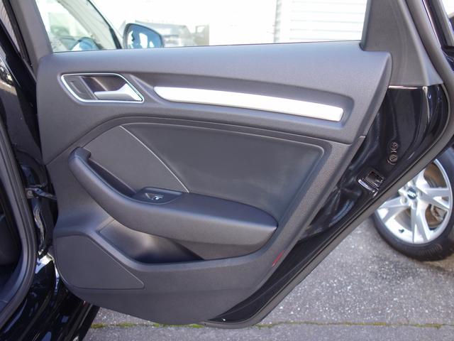 ベースグレード 認定中古車 アシスタンスパッケージ レッドキャリパー マトリクスLEDヘッドライト トラフィックジャムアシスト サイドアシスト レーンアシスト リアクロストラフィックアシスト バーチャルコックピット(37枚目)