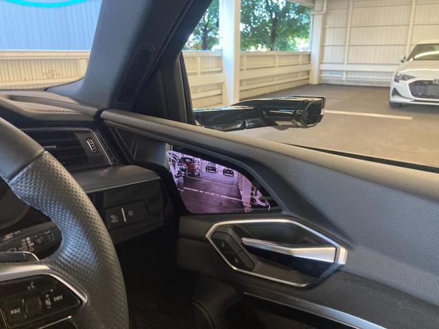 Ｑ８スポーツバック ｅ－トロン ５５ｅ－トロンクワトロ　Ｓライン　Ａｕｄｉ認定中古車　ブラックスタイリングＰＫＧ　サイレンスＰＫＧ　インテリアＰＫＧ　２１インチホイール　アダプティブクルコン　レーンアシスト　サイドアシスト　全方位カメラ　電動リアゲート（35枚目）