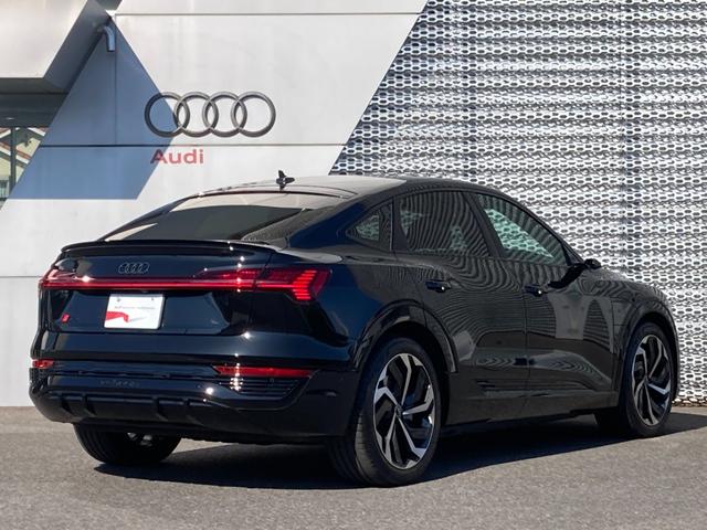 Ｑ８スポーツバック ｅ－トロン ５５ｅ－トロンクワトロ　Ｓライン　Ａｕｄｉ認定中古車　ブラックスタイリングＰＫＧ　サイレンスＰＫＧ　インテリアＰＫＧ　２１インチホイール　アダプティブクルコン　レーンアシスト　サイドアシスト　全方位カメラ　電動リアゲート（53枚目）