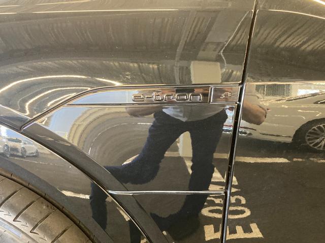 Ｑ８スポーツバック ｅ－トロン ５５ｅ－トロンクワトロ　Ｓライン　Ａｕｄｉ認定中古車　ブラックスタイリングＰＫＧ　サイレンスＰＫＧ　インテリアＰＫＧ　２１インチホイール　アダプティブクルコン　レーンアシスト　サイドアシスト　全方位カメラ　電動リアゲート（65枚目）