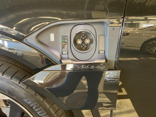 Ｑ８スポーツバック ｅ－トロン ５５ｅ－トロンクワトロ　Ｓライン　Ａｕｄｉ認定中古車　ブラックスタイリングＰＫＧ　サイレンスＰＫＧ　インテリアＰＫＧ　２１インチホイール　アダプティブクルコン　レーンアシスト　サイドアシスト　全方位カメラ　電動リアゲート（66枚目）