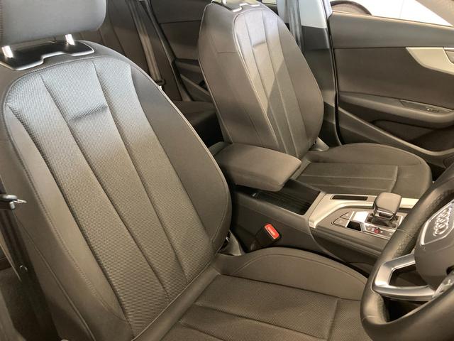 Ａ４アバント ３５ＴＦＳＩ　アドバンスド　Ａｕｄｉ認定中古車　マトリクスＬＥＤヘッドライトパッケージ　マルチカラーアンビエントライティング　スマホワイヤレスチャージング　リヤシートＵＳＢ　電動リヤゲート　運転支援機能　ＥＴＣ２．０（5枚目）