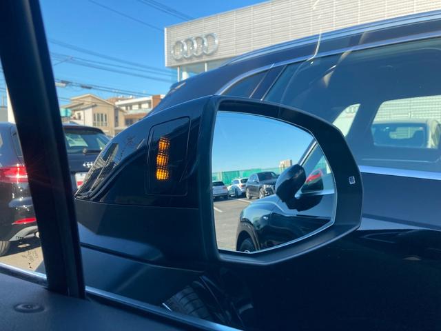 “Ａｕｄｉ自動車保険プレミアム”　充実した自動車保険とさまざまの特約やサービス内容で、Ａｕｄｉオーナーにふさわしいサポートをご用意。さらに、アウディだけのプレミアムサービス「Ａｕｄｉプレミアムケア」を