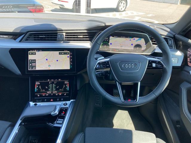 ｅ－トロンスポーツバック ５５クワトロ　Ｓライン　Ａｕｄｉ認定中古車　パノラマサンルーフ　元デモカー　Ｓライン　４ゾーンエアコン　エアクオリティパッケージ　サイレンスパッケージ　バーチャルエクステリアミラー　２１インチアルミホイール　運転支援機能（14枚目）