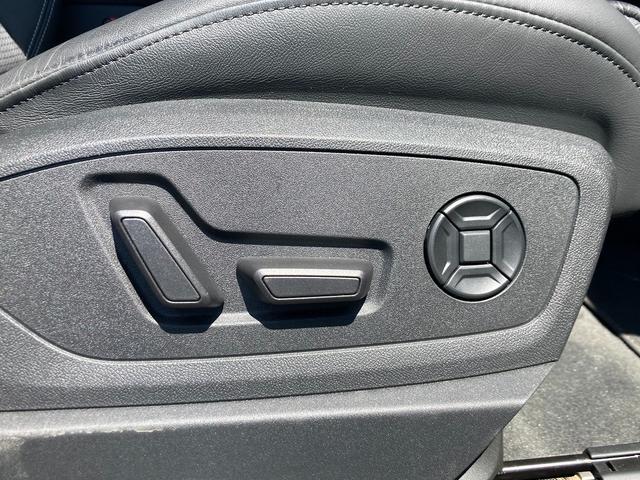ｅ－トロンスポーツバック ５５クワトロ　Ｓライン　Ａｕｄｉ認定中古車　パノラマサンルーフ　元デモカー　Ｓライン　４ゾーンエアコン　エアクオリティパッケージ　サイレンスパッケージ　バーチャルエクステリアミラー　２１インチアルミホイール　運転支援機能（30枚目）