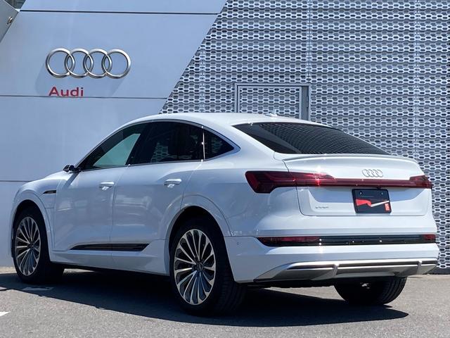ｅ－トロンスポーツバック ５５クワトロ　Ｓライン　Ａｕｄｉ認定中古車　パノラマサンルーフ　元デモカー　Ｓライン　４ゾーンエアコン　エアクオリティパッケージ　サイレンスパッケージ　バーチャルエクステリアミラー　２１インチアルミホイール　運転支援機能（38枚目）