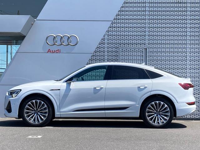 ｅ－トロンスポーツバック ５５クワトロ　Ｓライン　Ａｕｄｉ認定中古車　パノラマサンルーフ　元デモカー　Ｓライン　４ゾーンエアコン　エアクオリティパッケージ　サイレンスパッケージ　バーチャルエクステリアミラー　２１インチアルミホイール　運転支援機能（39枚目）