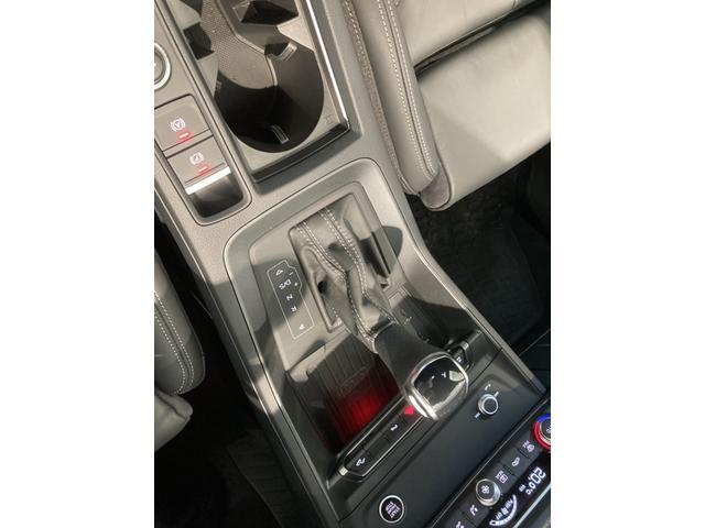 Ｑ３スポーツバック ３５ＴＦＳＩ　Ｓライン　メモリーナビ　ＥＴＣ　本革シート　電動シート　シートヒーター　フルセグＴＶ　ヒルディセントコントロール　全周囲カメラ　レーンキープアシスト　衝突被害軽減ブレーキ　アダプティブクルーズコントロール（21枚目）